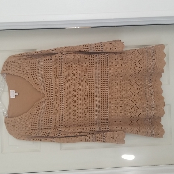 Used Hot in Hollywood Crochet long sleeve mocha color Tunic size L. - Picture 2 of 12
